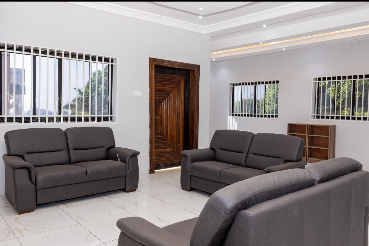 2-Bedrooms Furnished House for Rent at Hill Station