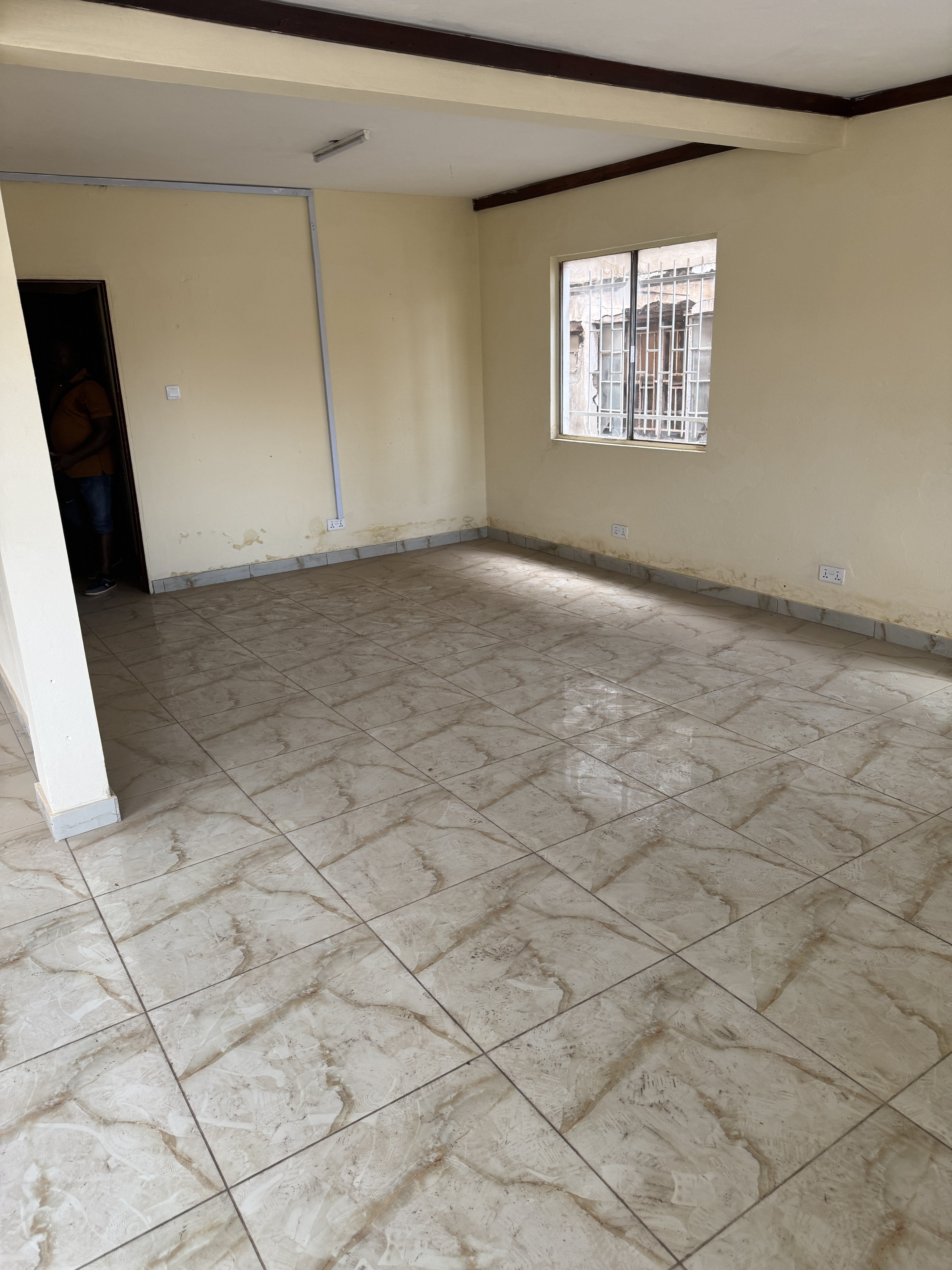 Office Space for Rent in Brook Street, close to Naimbana Street